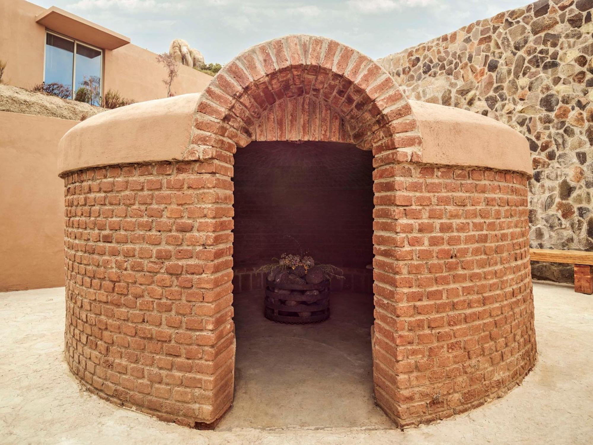 Banyan Tree Veya, Valle De Guadalupe - A Wellbeing & Wine Resort Exterior photo